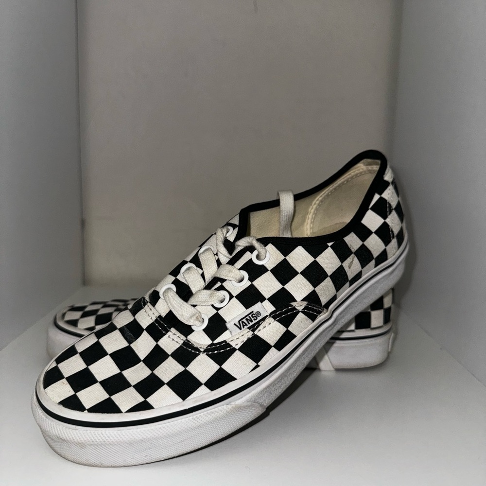 Low top vans